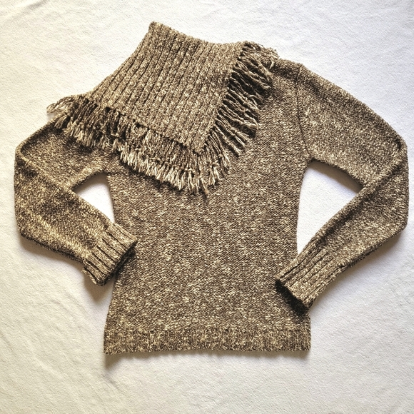 Mac & Jac Fringe Collar L/S Sweater - Picture 4 of 9